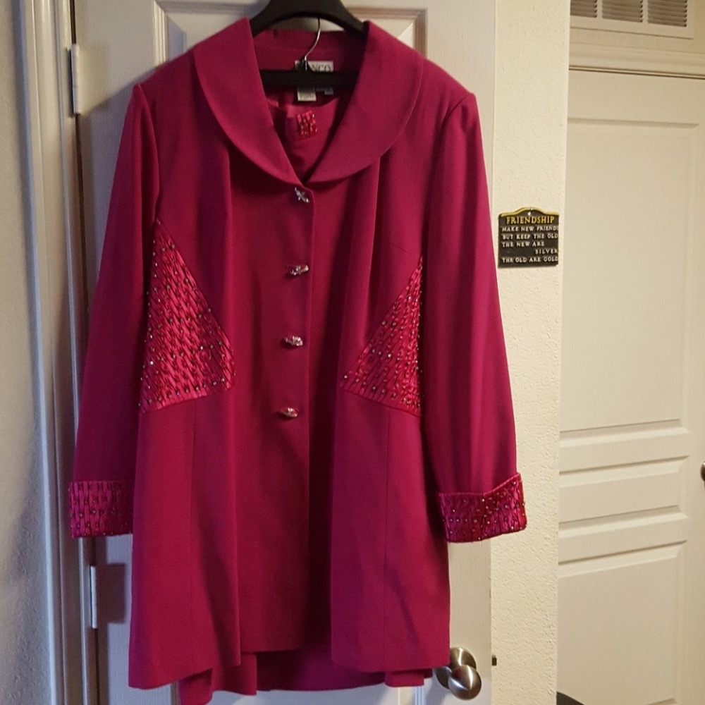Ladies suits Size 20-22W